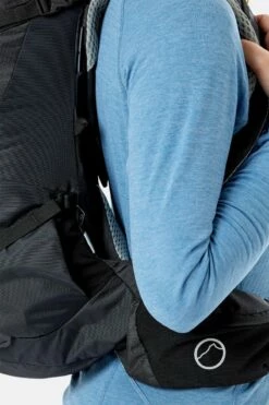 LOWE ALPINE CHOLATSE ND30 Women's Day Pack -Wildernessshop Shop loe alpine cholatse ND30 black9